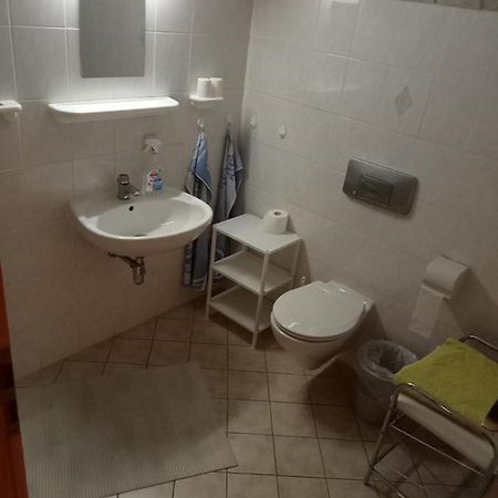 Uebernachtungszimmer 1 Schlettau Buitenkant foto